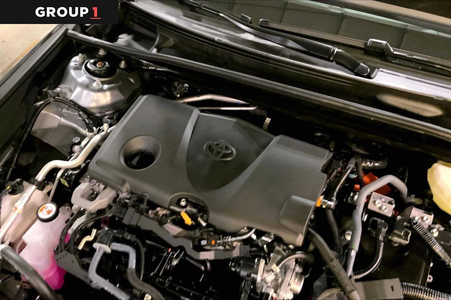 Used 2025 Heavy Metal Toyota XLE image 33