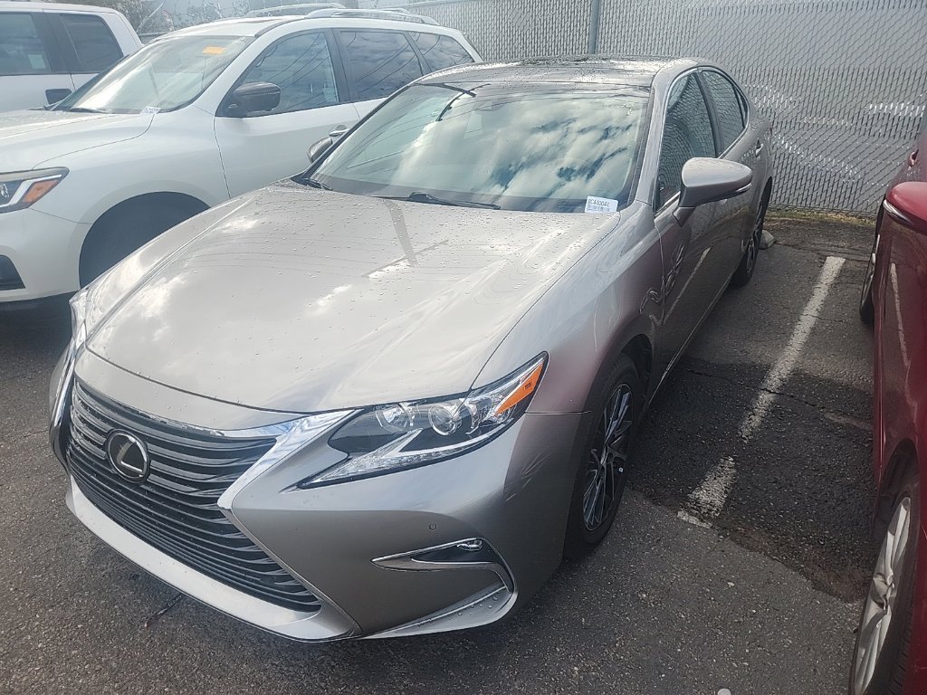 Used 2017 Silver Lexus 350 image 3