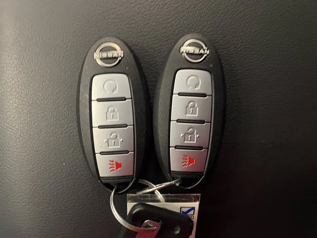 Used 2026 Black Nissan PRO-X image 19