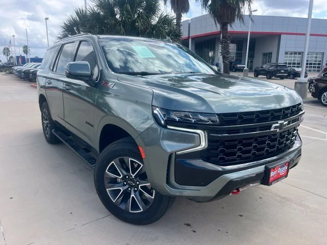 Used 2024  Chevrolet Z71 image 1