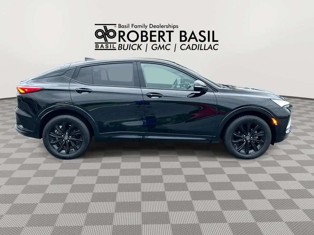 Used 2024 Ebony Twilight Metallic Buick Sport Touring image 9