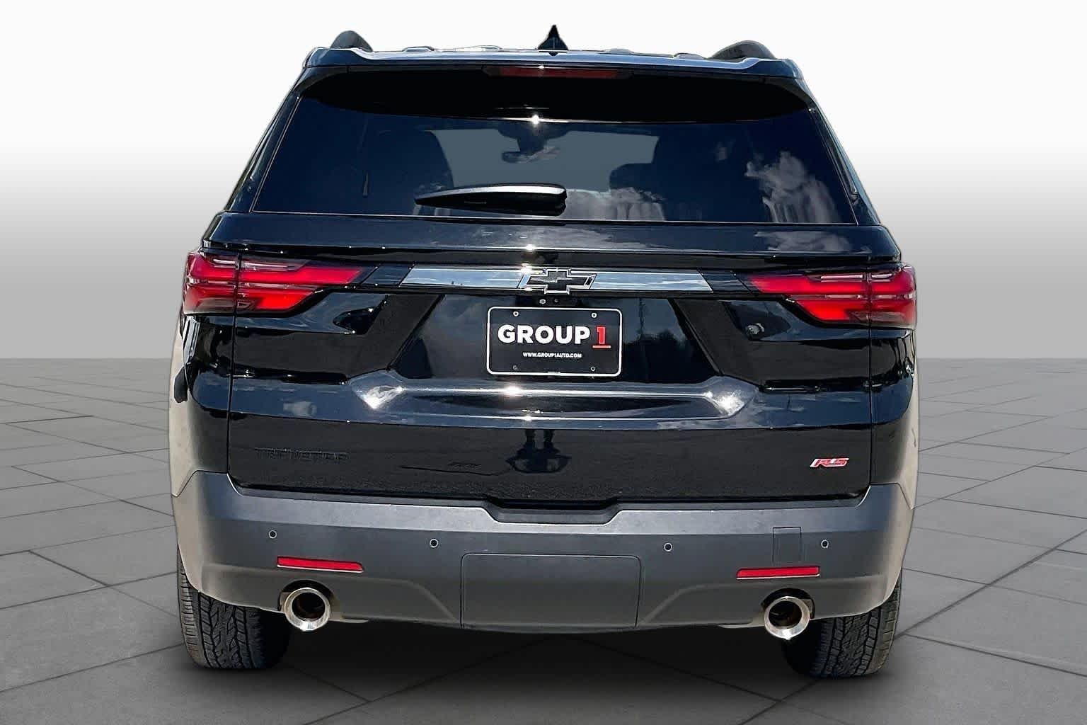 Used 2023 Mosaic Black Metallic Chevrolet RS image 5