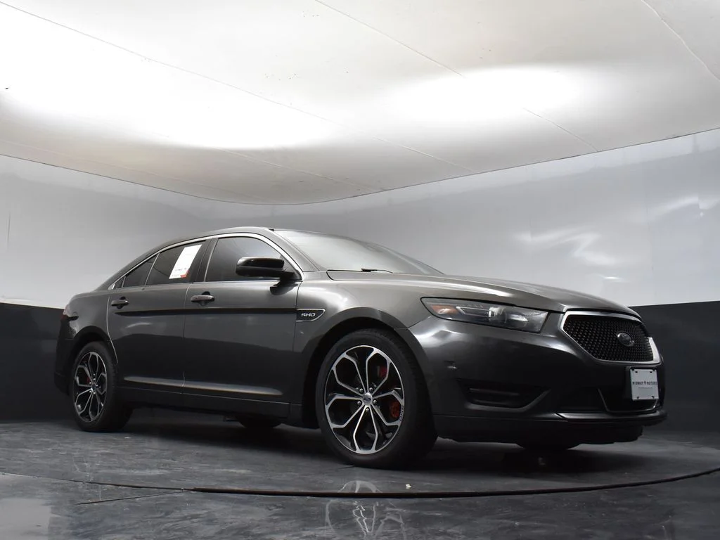 Used 2018 Gray Ford SHO image 29