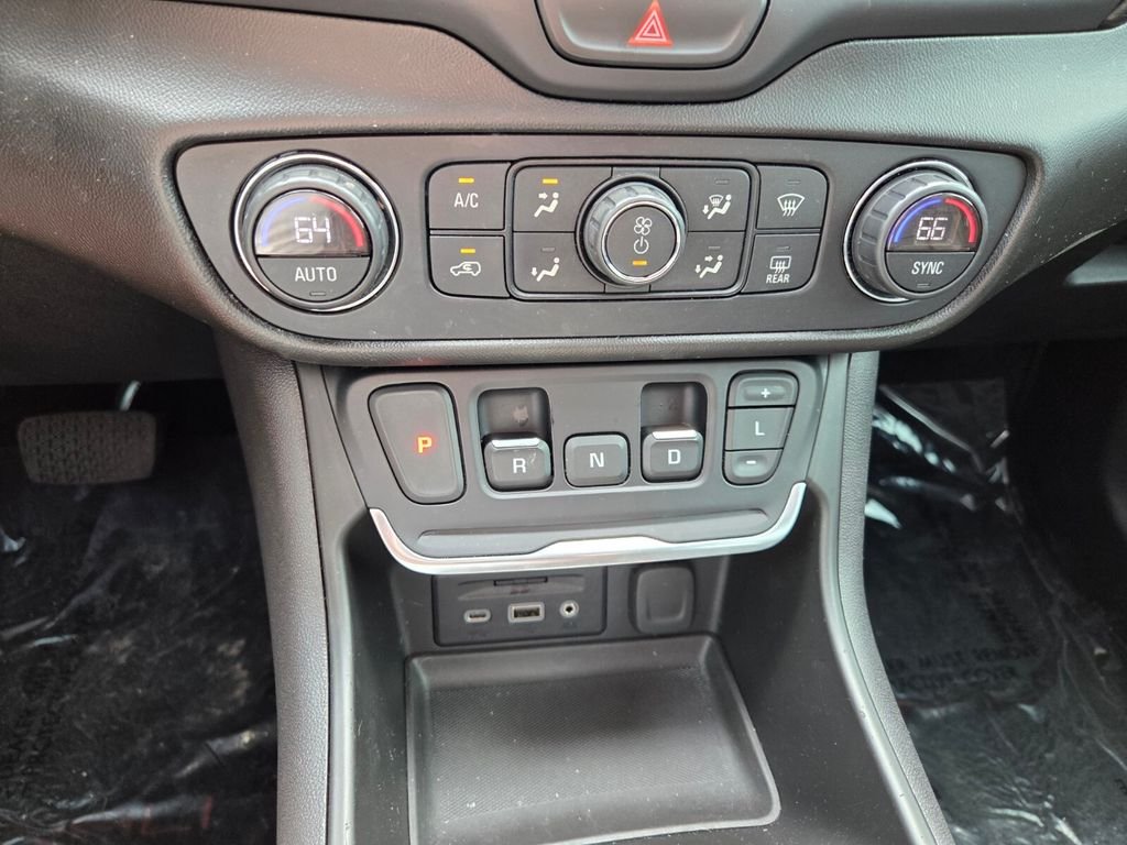 Used 2019 Red GMC Denali image 26