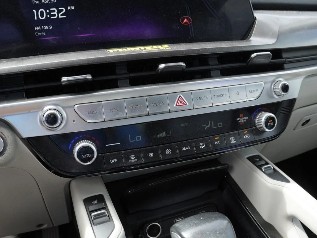 Used 2023 Gray Kia S image 12