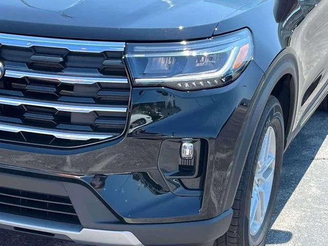 New 2026 Black Ford Active image 9