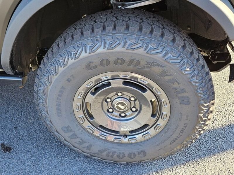New 2025 Shadow Black Ford Badlands® image 17