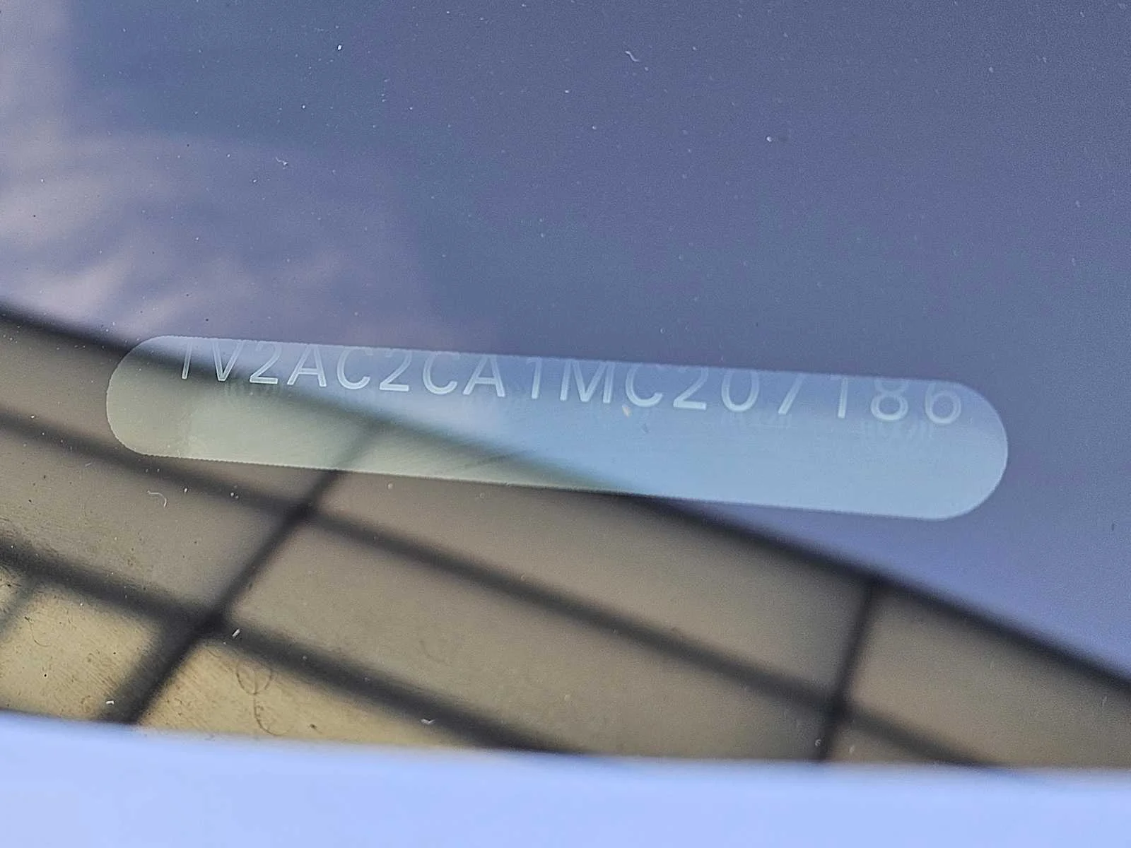 Used 2021 Pyrite Silver Metallic Volkswagen 2.0T S image 29