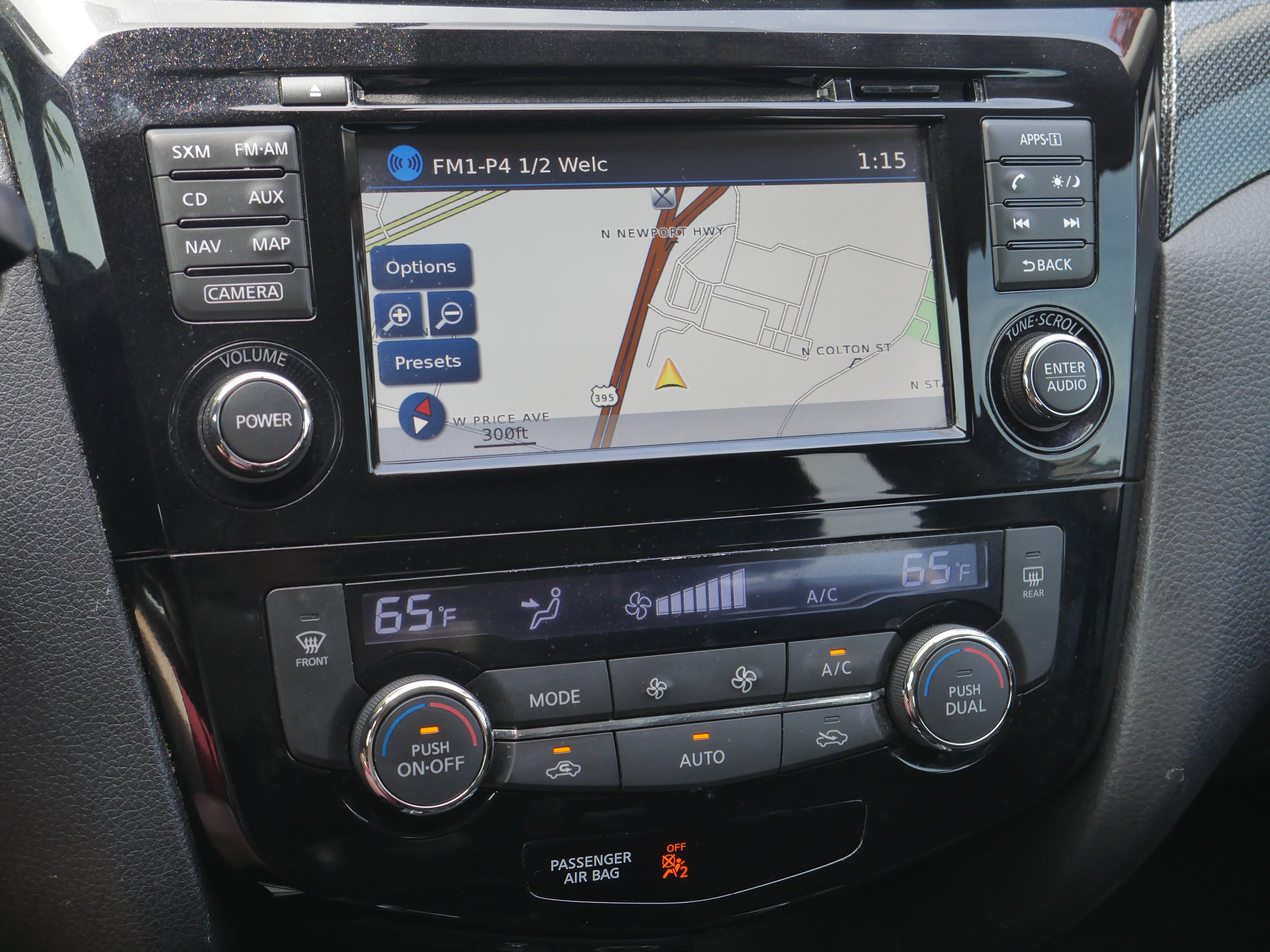Used 2015 Gun Metallic Nissan SL image 10