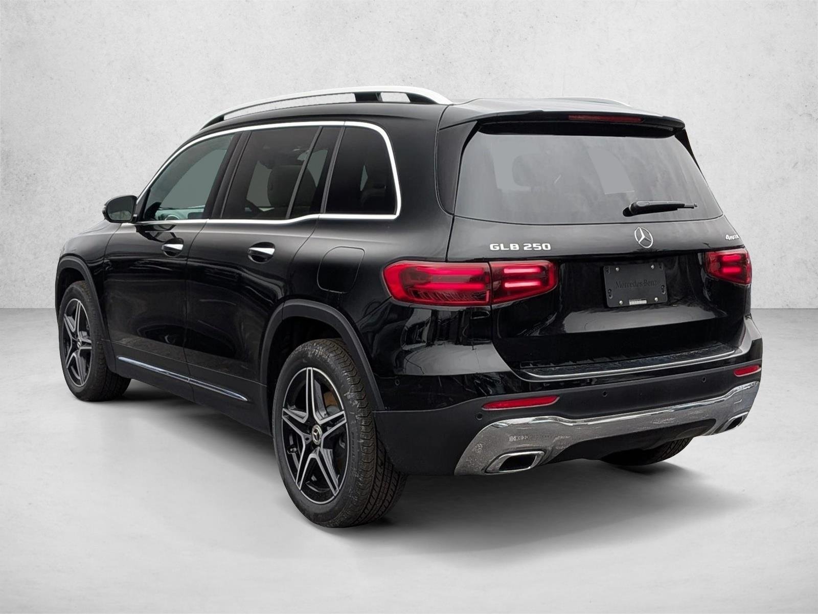 2026 Mercedes-Benz GLB GLB 250 - Photo 9