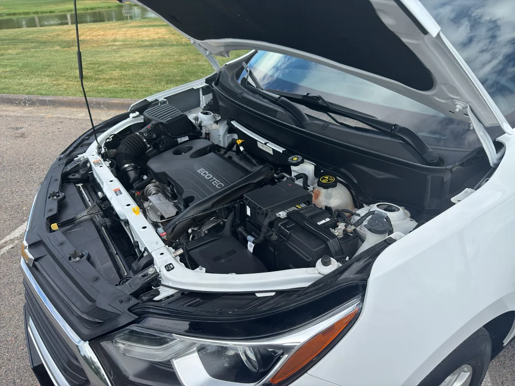 Used 2021 Summit White Chevrolet LT image 27