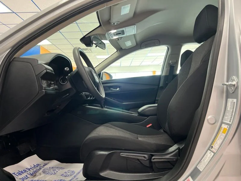 Used 2024  Honda LX image 17