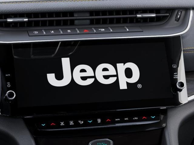 New 2026 Diamond Black Crystal Pearlcoat Jeep Limited image 10