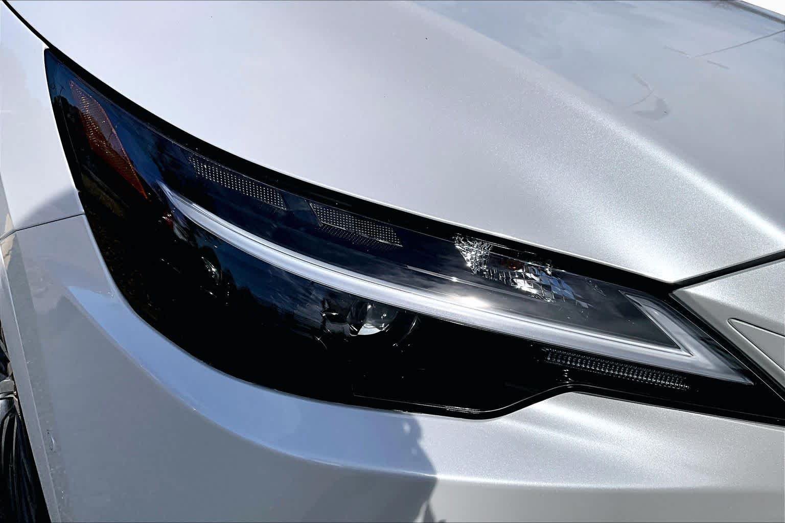 New 2026 Eminent White Pearl Lexus PREMIUM PLUS image 13