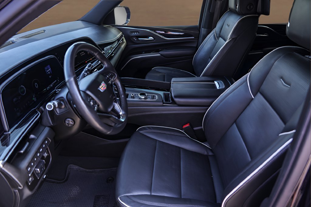Used 2021 DARK MOON BLUE METALLIC Cadillac Sport image 9