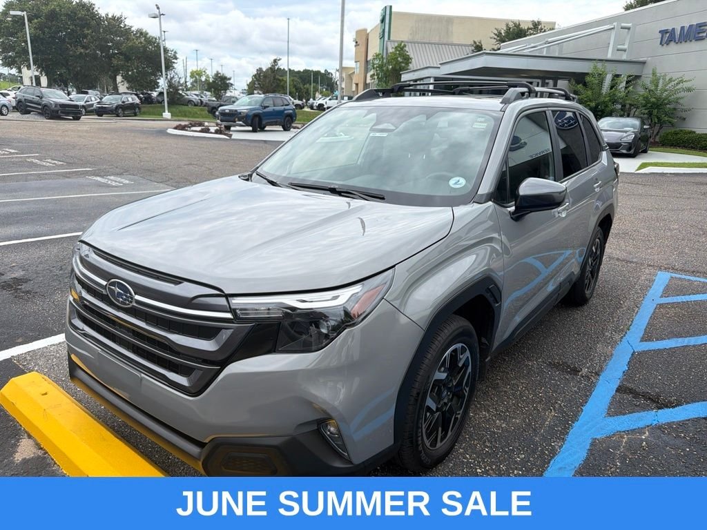 2025 Subaru Forester Premium's photo