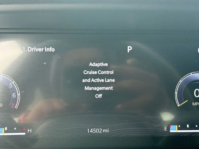 Used 2023 Silver Jeep Altitude image 15