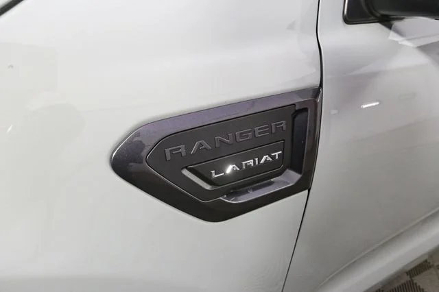 Used 2021 Green Ford Lariat image 7