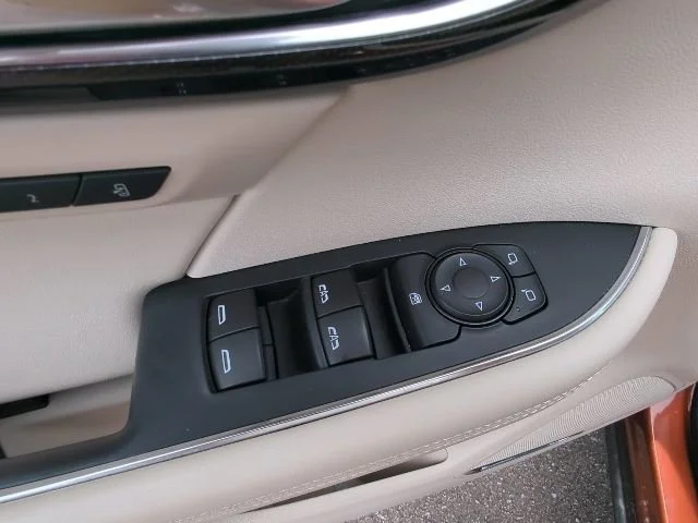 Used 2022 Burnished Bronze Metallic Buick Essence image 13