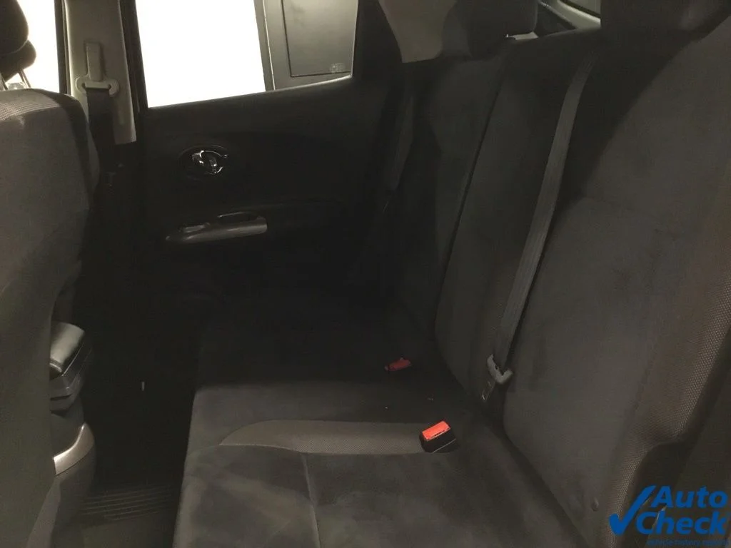 Used 2017 Silver Nissan SV image 29