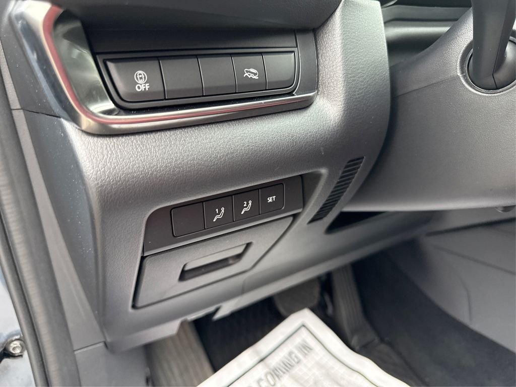 Used 2022 Gray Mazda 2.5 S Carbon Edition image 38