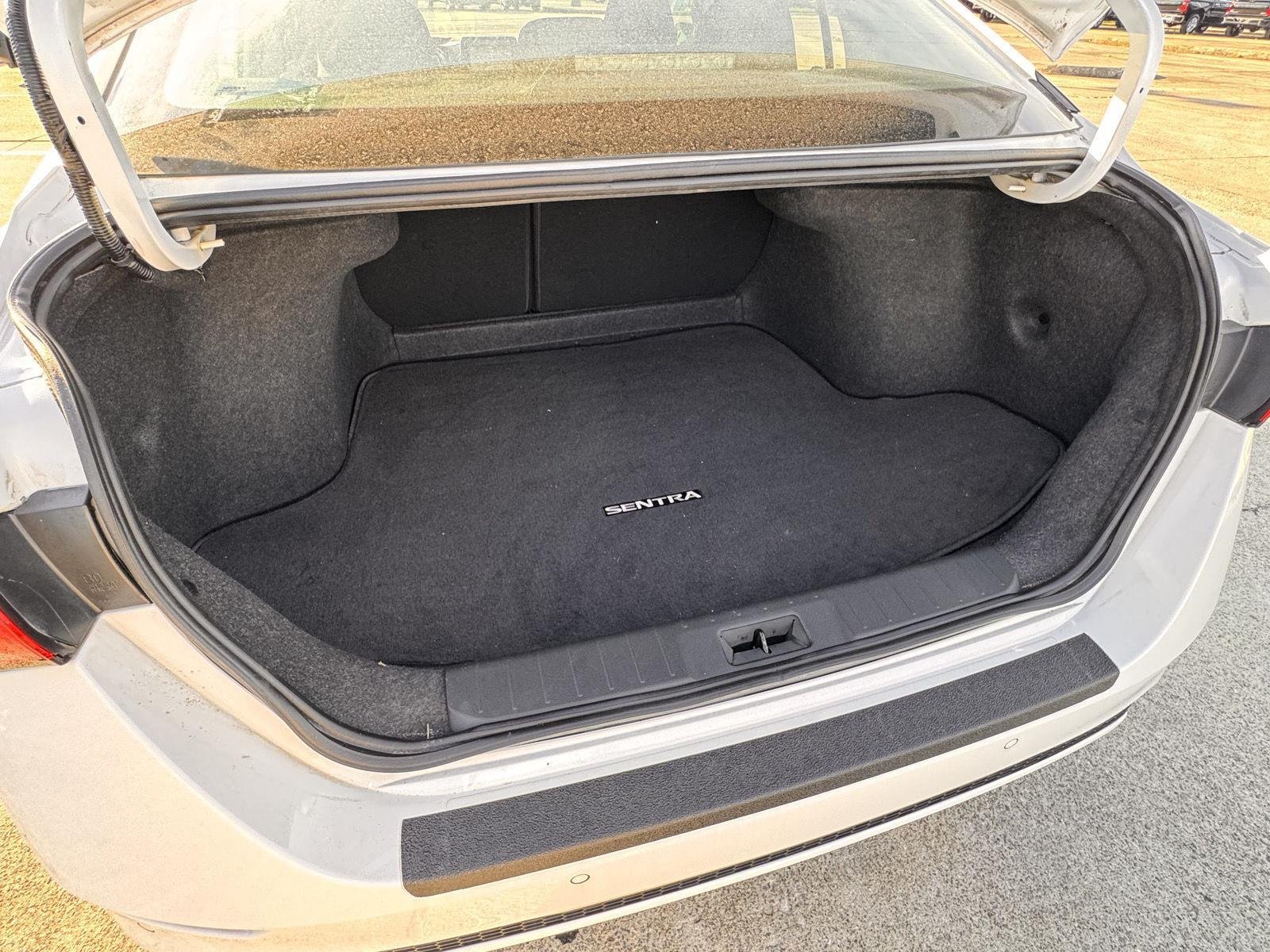 2023 Nissan Sentra SV - Photo 26