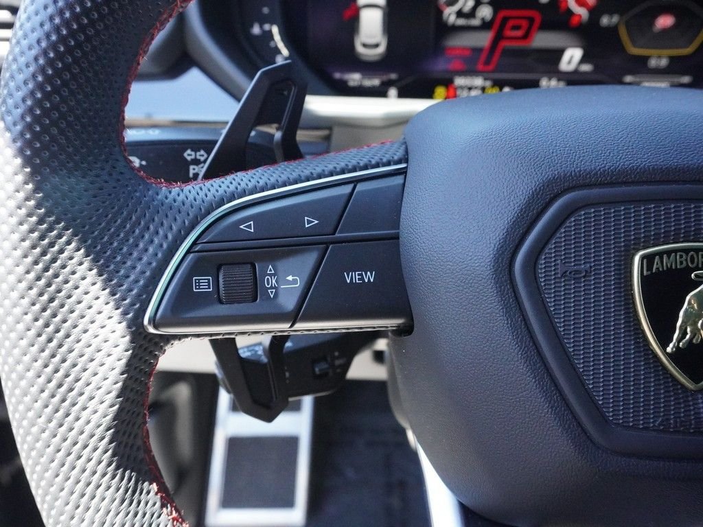 Used 2020 Black Lamborghini Base image 51