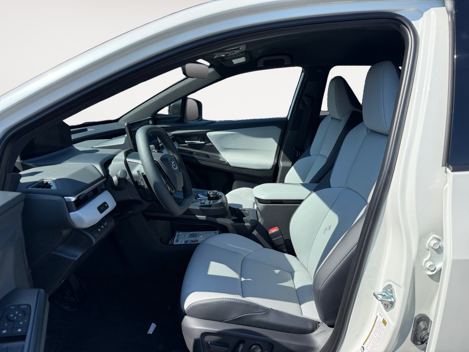New 2026 CRYSTAL WHITE PEARL Subaru Limited image 10
