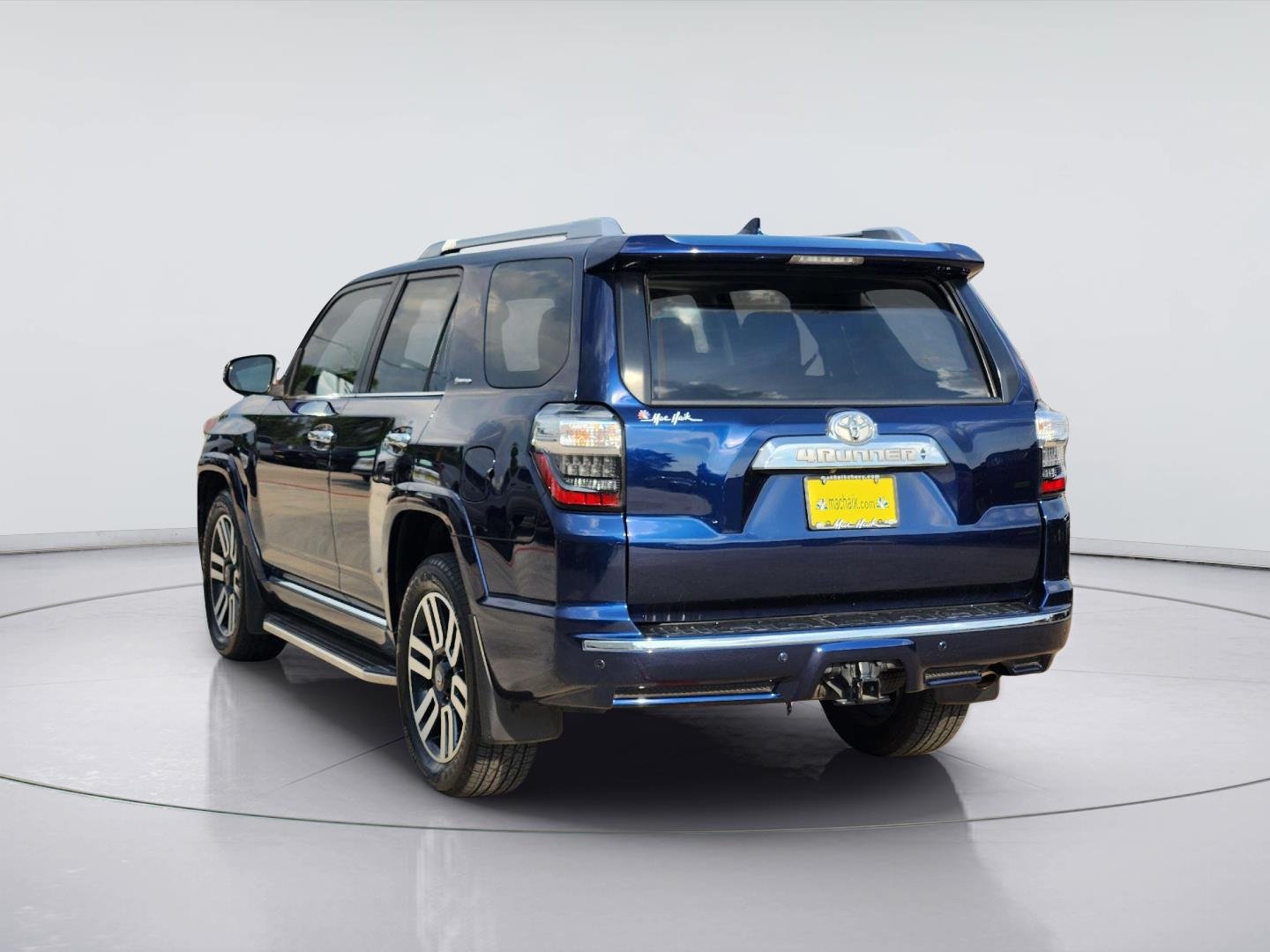 2018 Toyota 4Runner photo 7 of 34