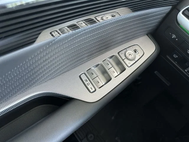 Used 2023 Red Hyundai Calligraphy image 14