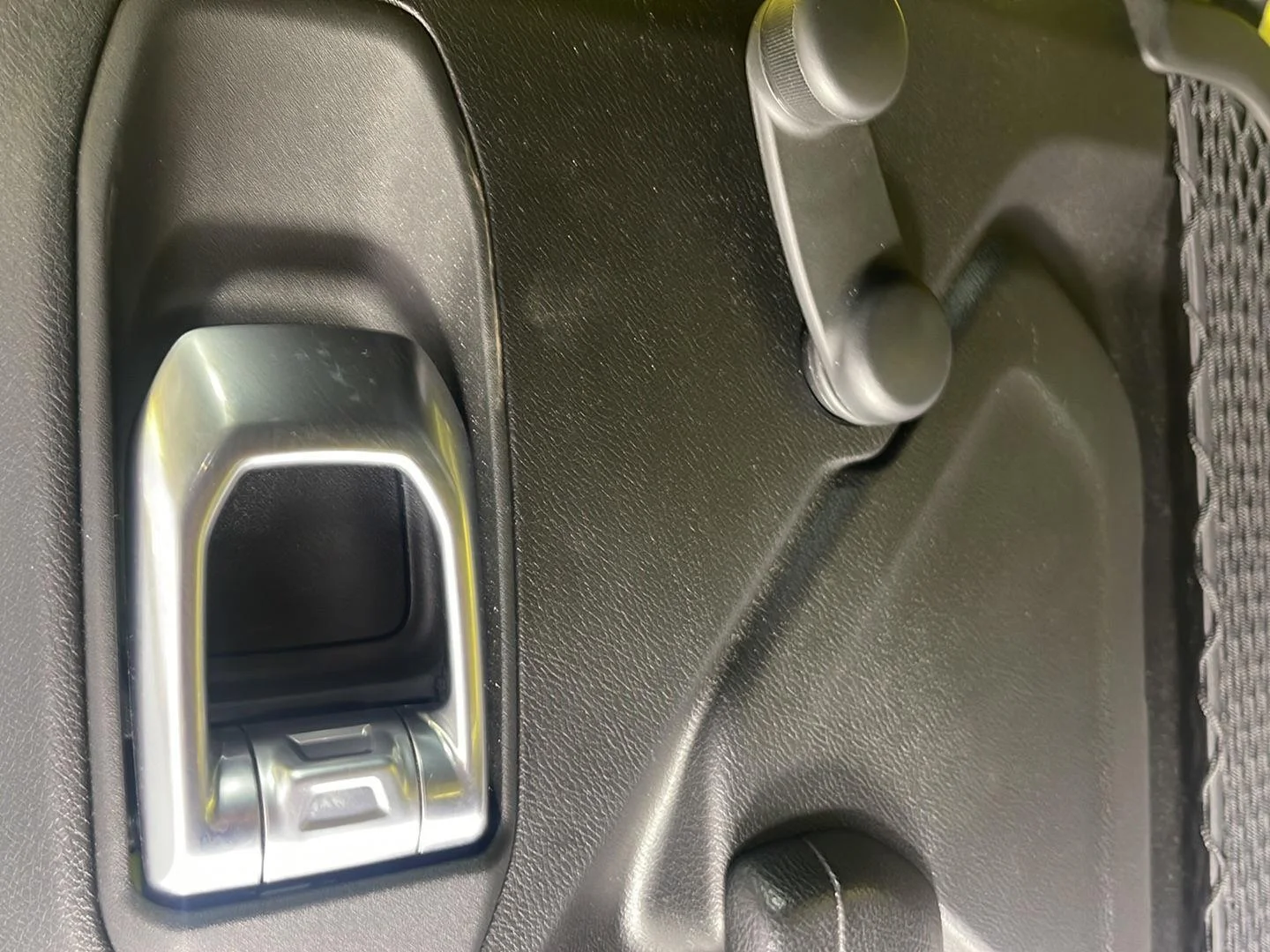 Used 2024 High Velocity Clearcoat Jeep Sport image 14