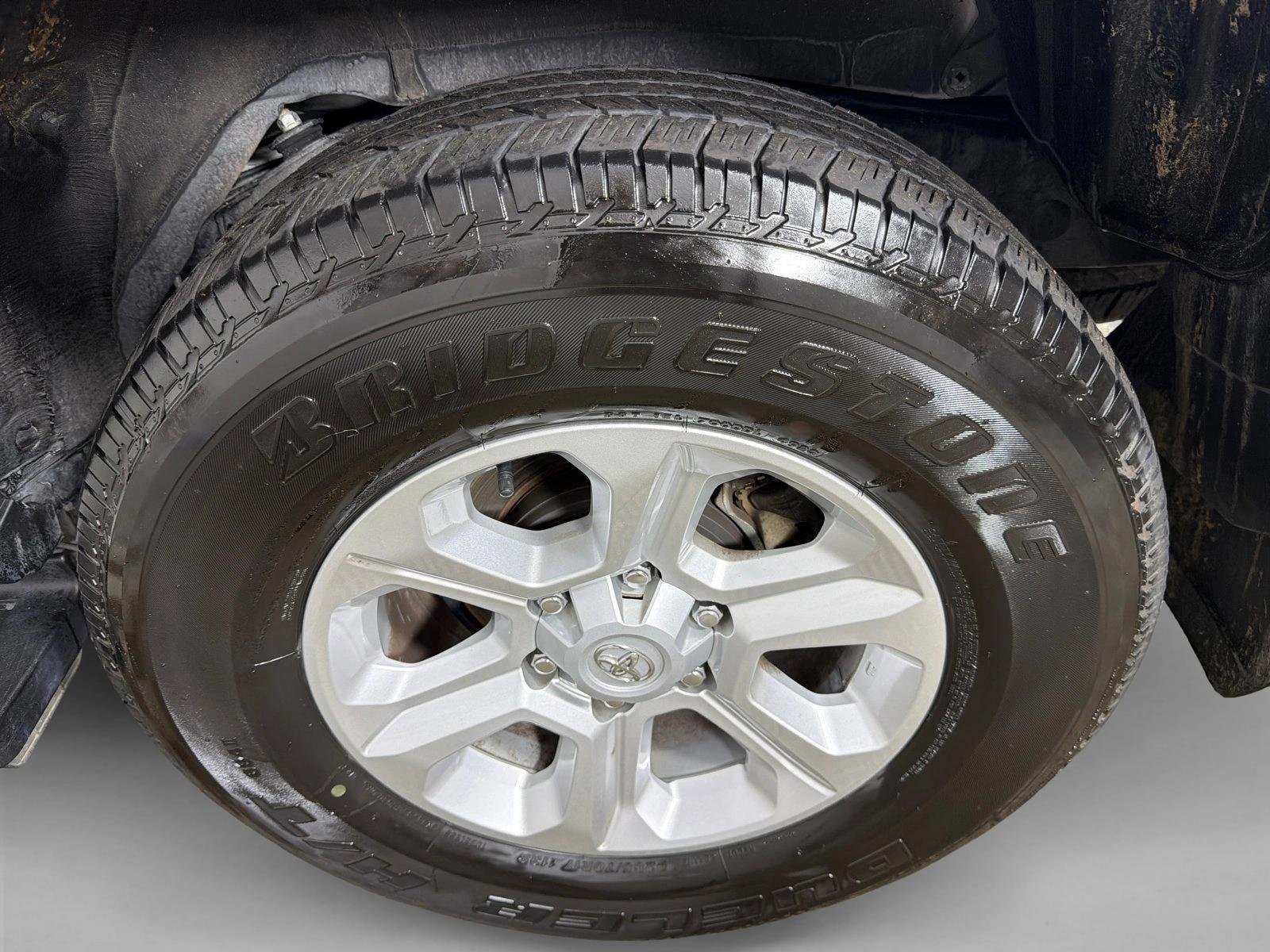 Used 2024 Ice Cap Toyota SR5 Premium image 20
