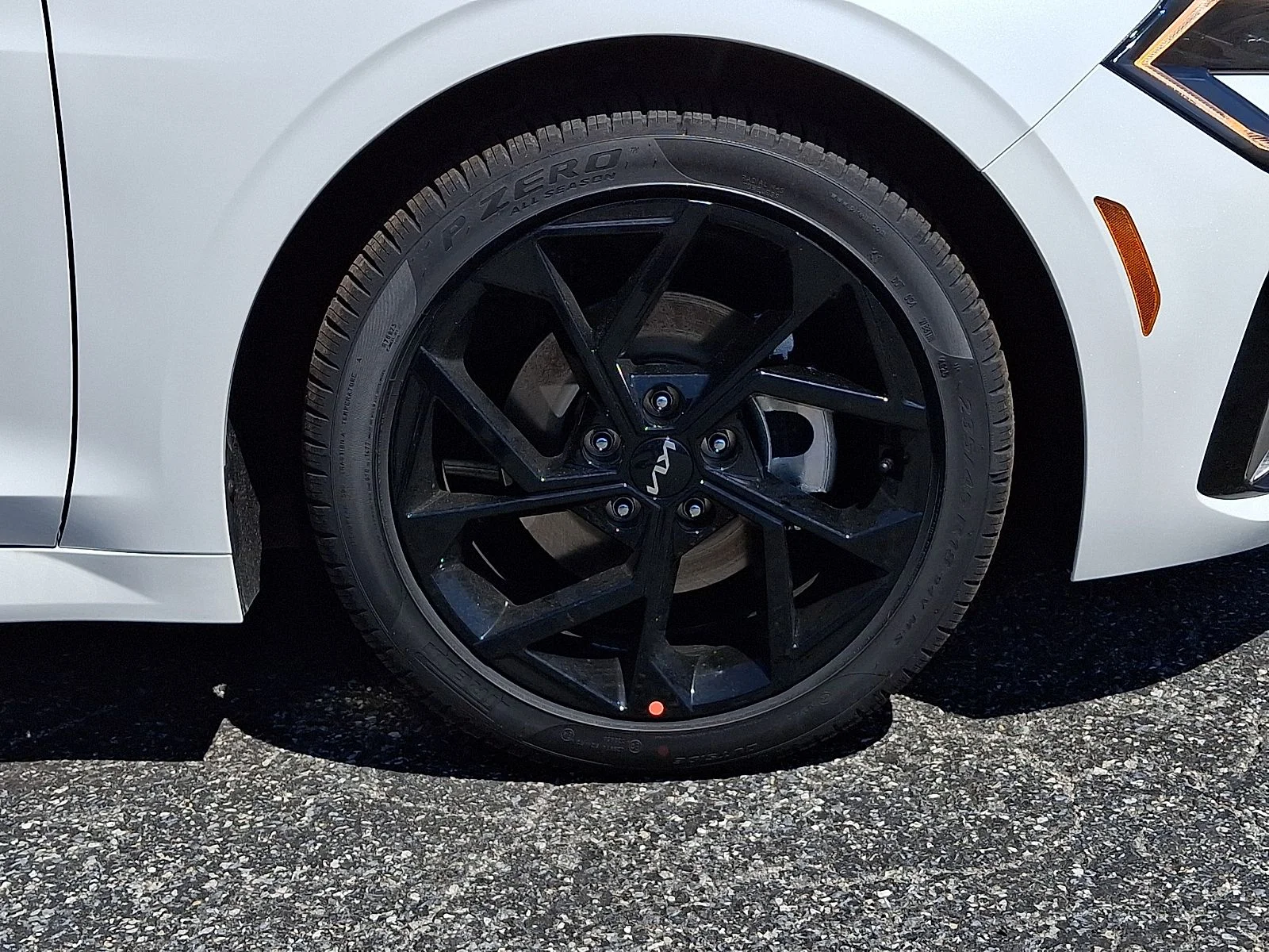 New 2026 White Kia GT-Line image 10