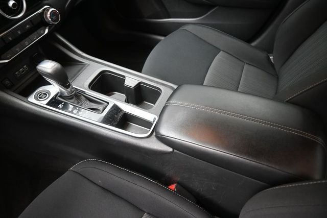 Used 2024 Blue Nissan SV image 31