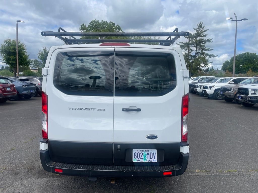 Used 2019 Oxford White Ford Base image 5
