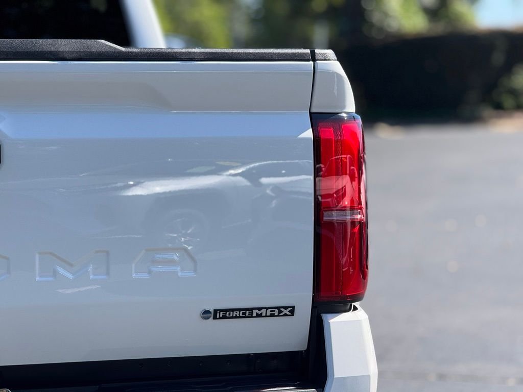 2025 Toyota Tacoma TRD Off Road - Photo 9