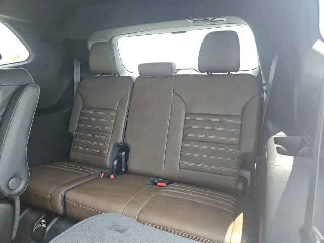 2026 GMC Acadia Denali Ultimate - Photo 18