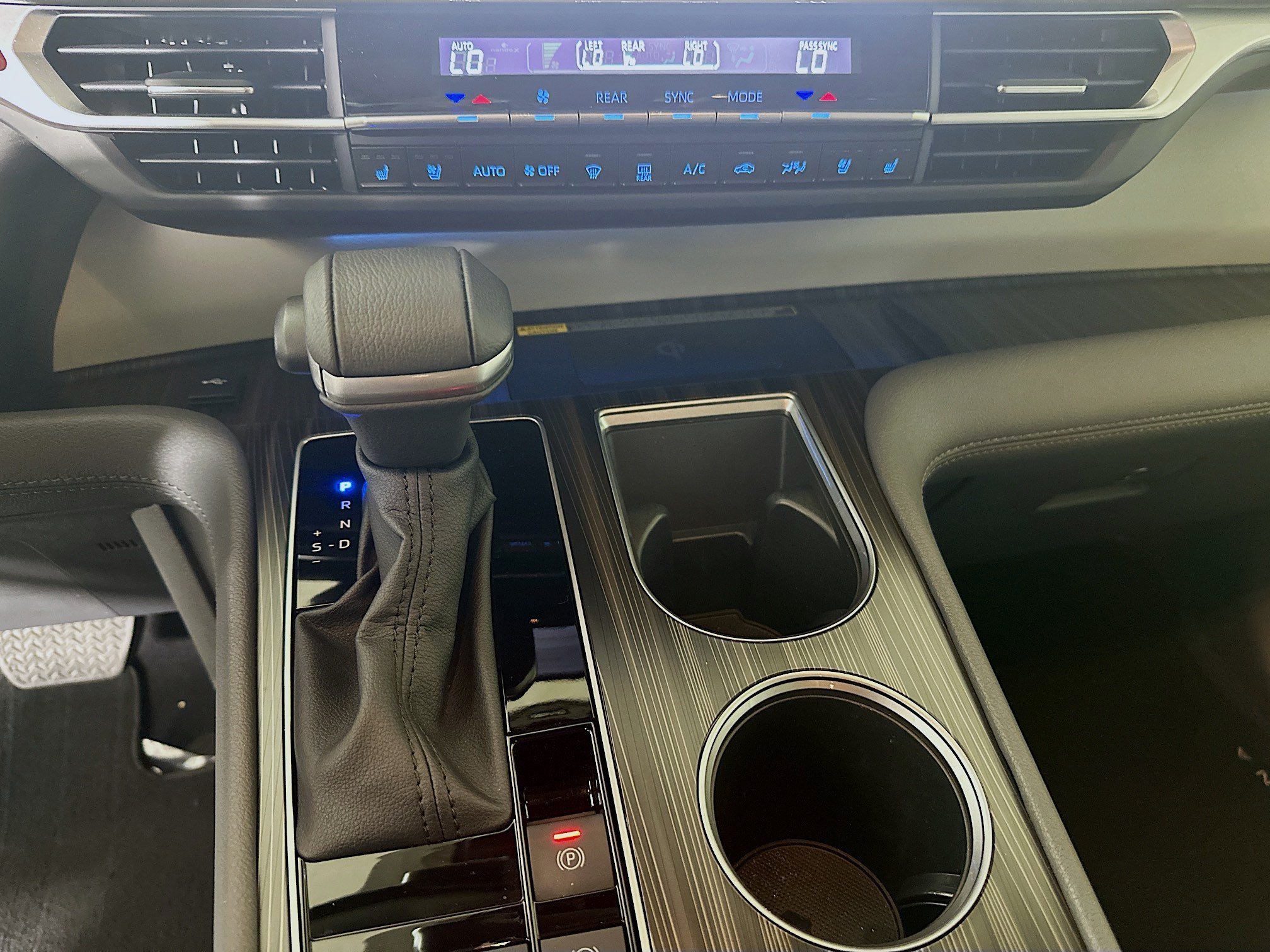 Used 2023 Pearl Toyota Limited image 23
