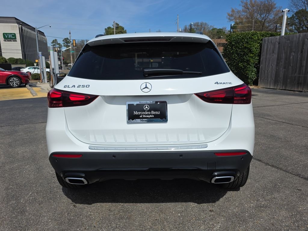 New 2026 Polar White Mercedes-Benz GLA 250 image 4