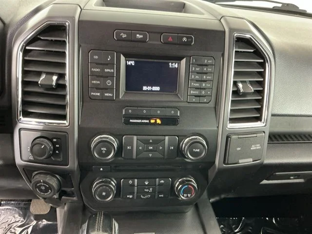 Used 2016 Gray Ford  image 18
