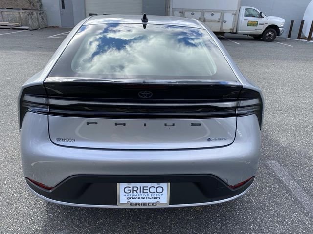 New 2026 Cutting Edge Toyota SE image 4