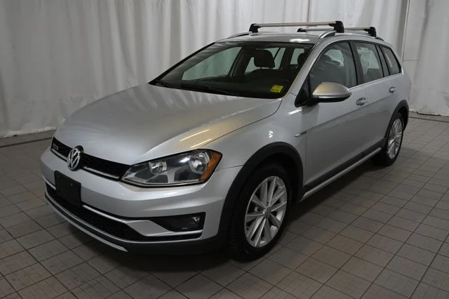 Used 2017 Silver Volkswagen TSI S image 16