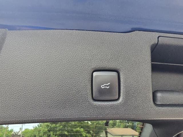 Used 2022 Atlas Blue FORD SE image 28