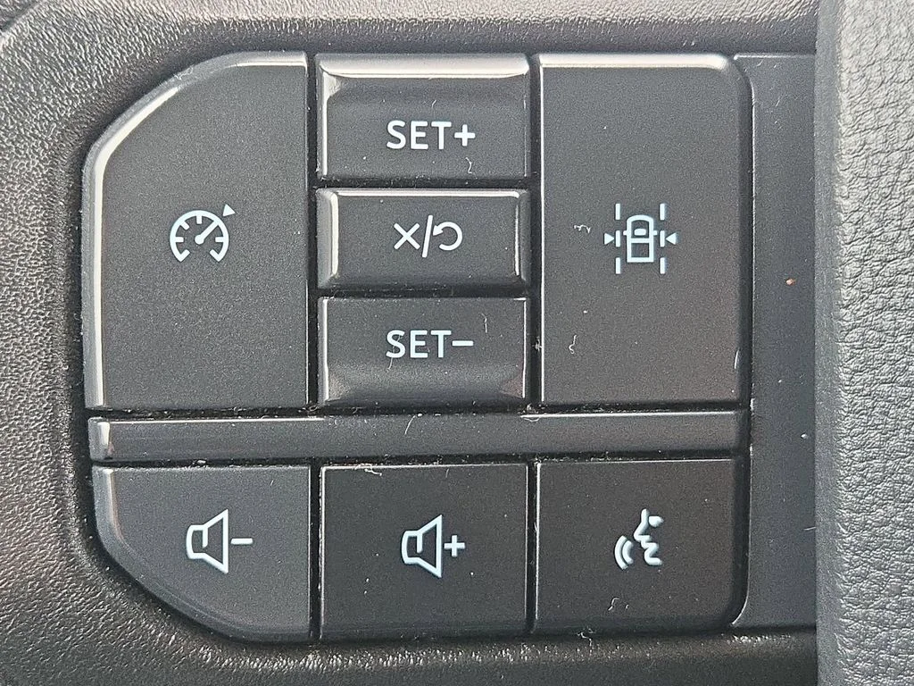 Used 2023 White Ford XLT image 50