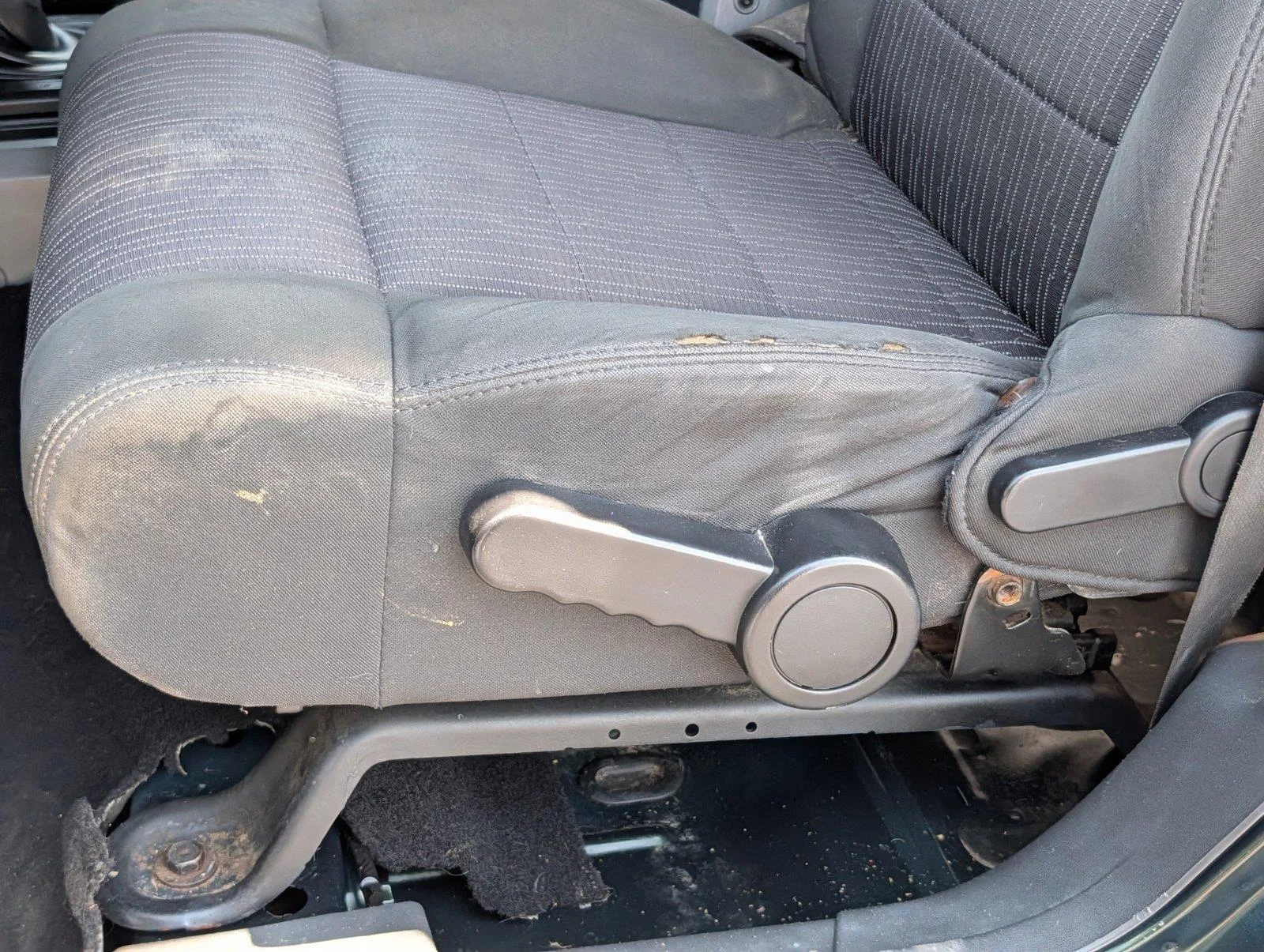 Used 2010 Black Soft Top Jeep Sport image 11