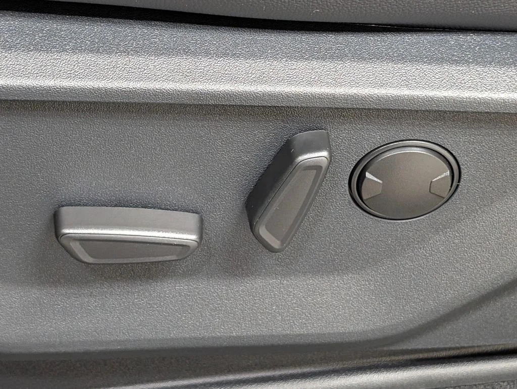 New 2026 Carbonized Gray Metallic Ford Lariat® image 15