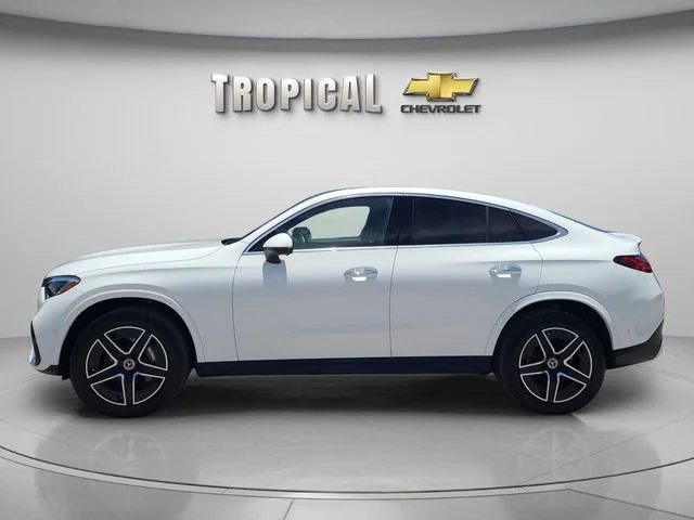 Used 2025 White Mercedes-Benz GLC 300 image 2