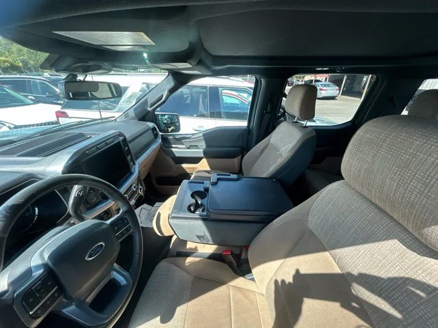 Used 2023 Blue Ford XLT image 4