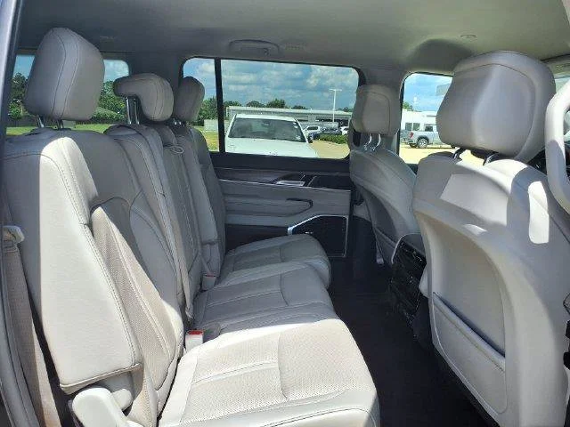 Used 2024 Black Jeep Series II image 22