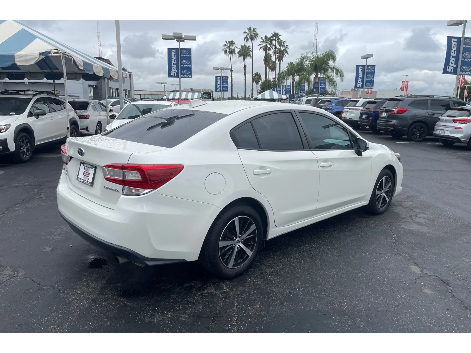 Used 2022 Crystal White Pearl Subaru Premium image 5
